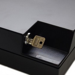 ESTUCHE DE SEGURIDAD CON CERRADURA Y LLAVE